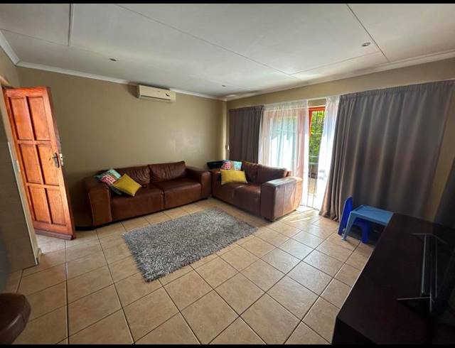 2 BEDROOM TOWNHOUSE FOR SALE IN THE REEDS